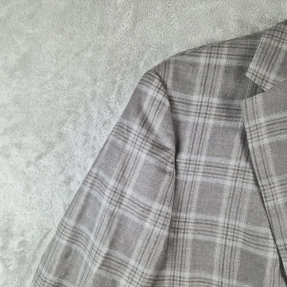 Boss Hugo Boss 36S Gray Plaid Wool Blazer Guabello Super 130s Sport Coat NEW